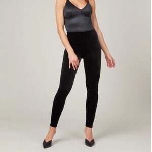 Spanx Womens black velvet high waisted leggings size medium